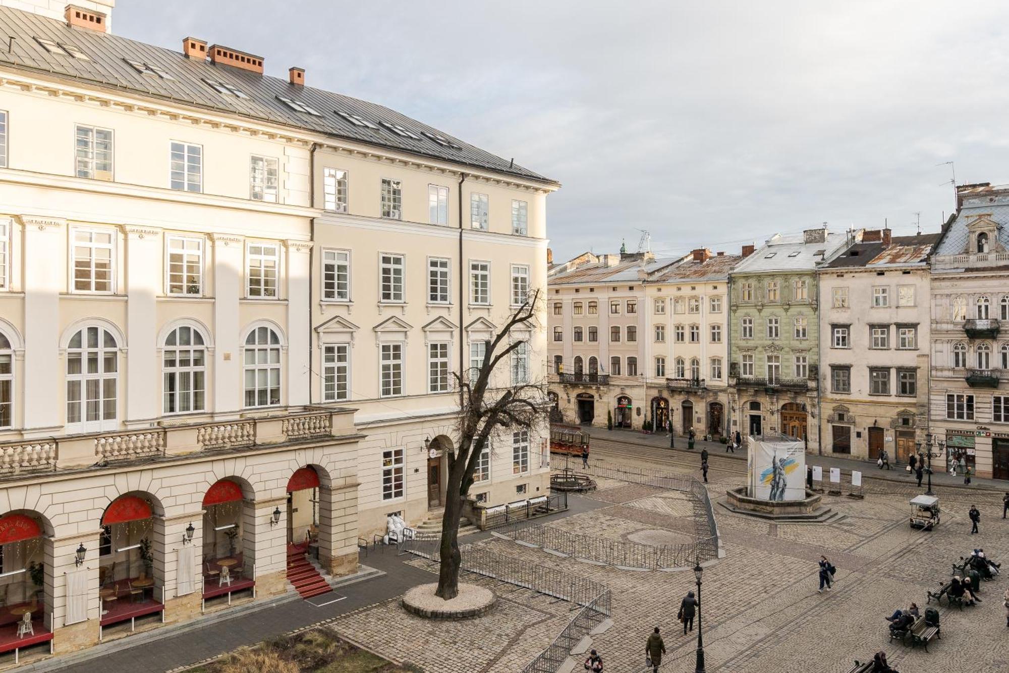 Inshiapartments On Rynok Square Львов Экстерьер фото
